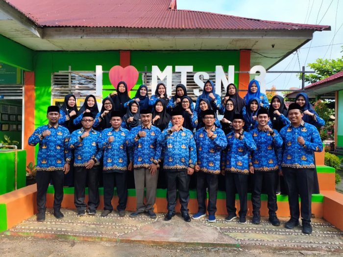 Bangkit Bersama Generasi Muda, MTsN 3 Batang Hari Gelar Upacara Harkitnas 2026 Bangkit Bersama Generasi Muda, MTsN 3 Batang Hari Gelar Upacara Harkitnas 2026