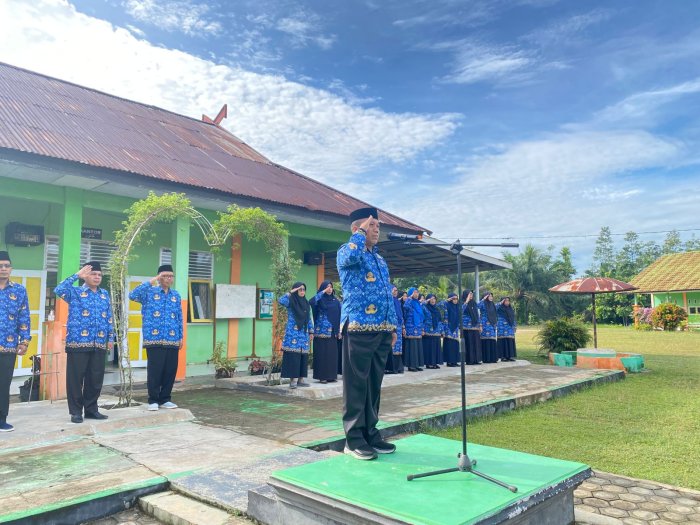 Pancasila Perekat Bangsa, MTsN 3 Batang Hari Gelar Upacara Kesaktian Penuh Khidmat