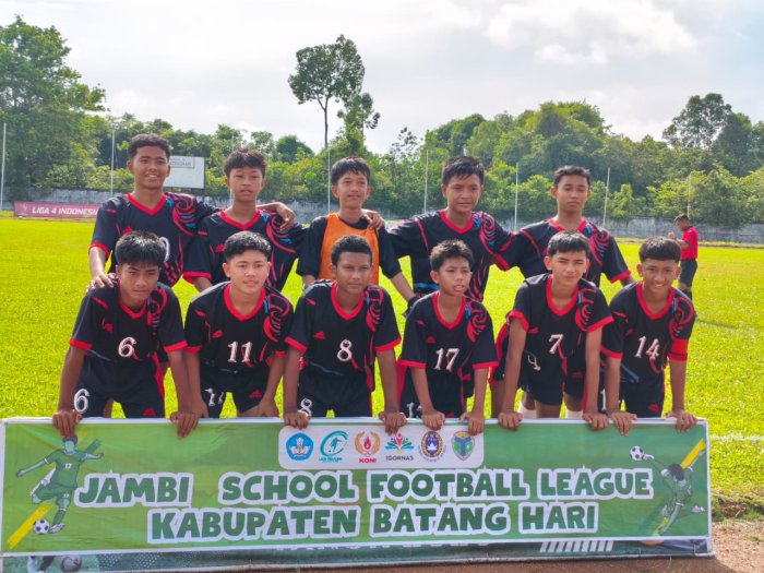 Sapu Bersih Grup E, MTsN 3 Batanghari Melaju Gagah ke Babak Berikutnya! Liga Pelajar 2025 Sapu Bersih Grup E, MTsN 3 Batanghari Melaju Gagah ke Babak Berikutnya! Liga Pelajar 2025