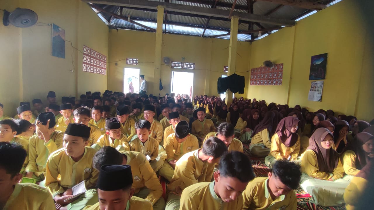 Pembacaan Yasin , Tahlil dan Doâ€™a Sebagai Program Pembiasaan