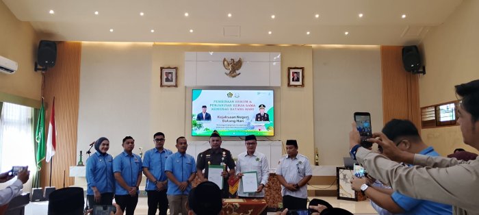 Sinergi Kemenag-Kejaksaan Menguat, Kepala MTsN 3 Batang Hari Hadiri Rakor Kepala Madrasah Sinergi Kemenag-Kejaksaan Menguat, Kepala MTsN 3 Batang Hari Hadiri Rakor Kepala Madrasah