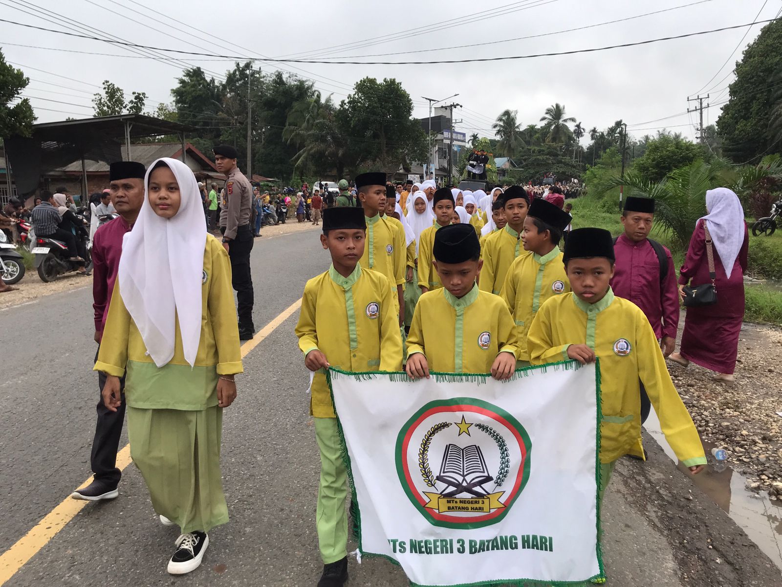 Semarakkan Grebeg Suro, MTsN 3 Batang Hari Ikut Berpartisipasi 