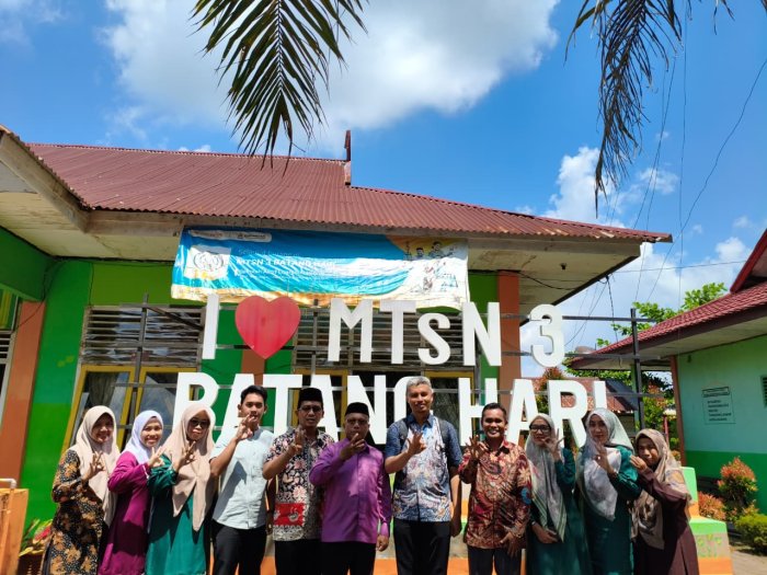 Gladi Bersih TKA Hari Terakhir di MTsN 3 Batang Hari Dipantau Langsung Tim BPMP Provinsi Jambi Gladi Bersih TKA Hari Terakhir di MTsN 3 Batang Hari Dipantau Langsung Tim BPMP Provinsi Jambi