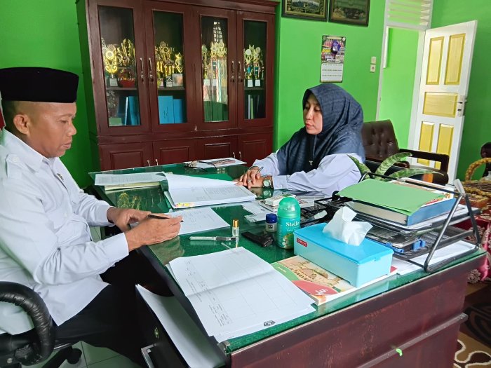 Tertib Administrasi, Laksanakan Supervisi Administrasi Cermin Profesionalisme Guru di MTsN 3 Batang Hari