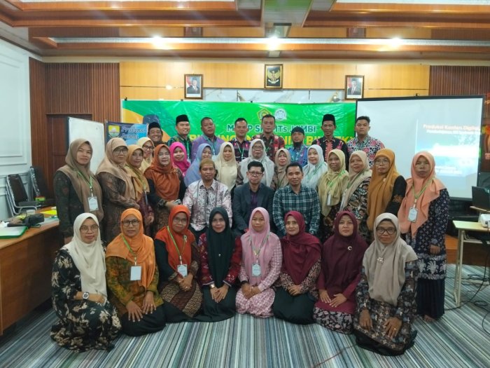 Tingkatkan Kompetensi Guru, Perwakilan MTsN 3 Batang Hari Ikuti Diklat MGMP SKI Provinsi Jambi