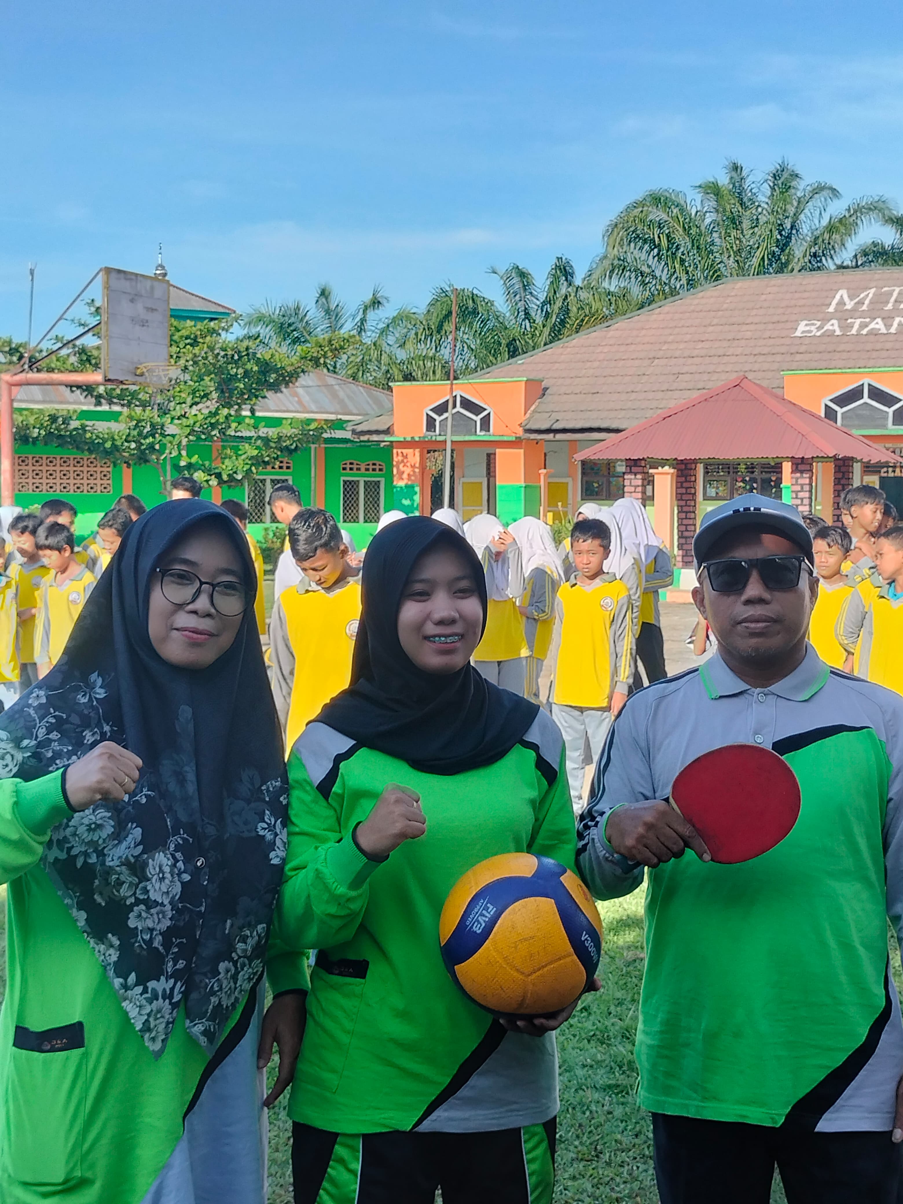 Pembukaan Class Meeting MTsN 3 Batanghari Diwarnai Semangat dan Antusiasme Peserta Didik