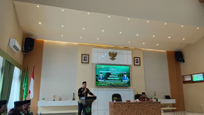 Plt. Kepala MTsN 3 Batang Hari Ikuti Rapat Koordinasi Kemenag Batang Hari