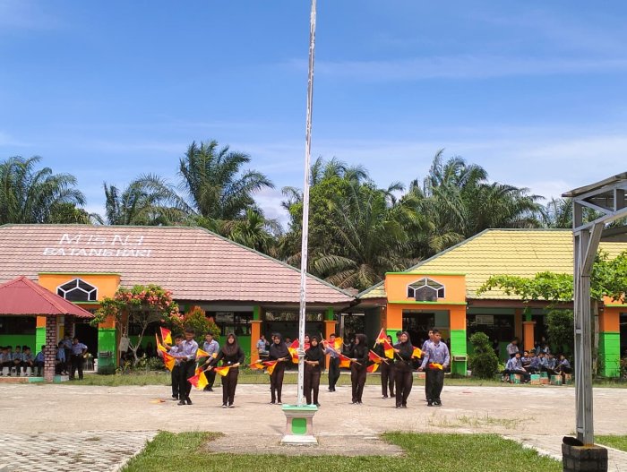 Delegasi Pangkalan Pramuka MTsN 3 Batang Hari Matangkan Persiapan Jambore Ranting Kwaran Muara Bulian 2025