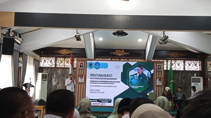 Wakil Kepala Bidang Kurikulum MTsN 3 Batang Hari Hadiri Pengukuhan Duta Literasi dan Sosialisasi Perda Literasi