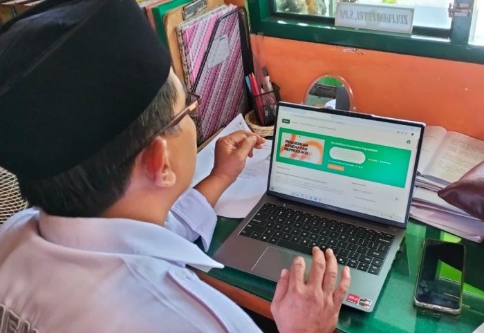 Upgrade Skill dan Tingkatkan Kompetensi, Tenaga Pendidik MTsN 3 Batang Hari Ikuti Pelatihan Jarak Jauh PINTAR Kemenag