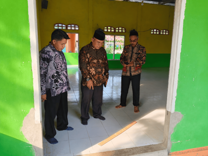 MTsN 3 Batang Hari Sukseskan Gerakan Nasional 1.448K Rashdul Qiblat, Verifikasi Arah Kiblat di Musala Al-Barokah