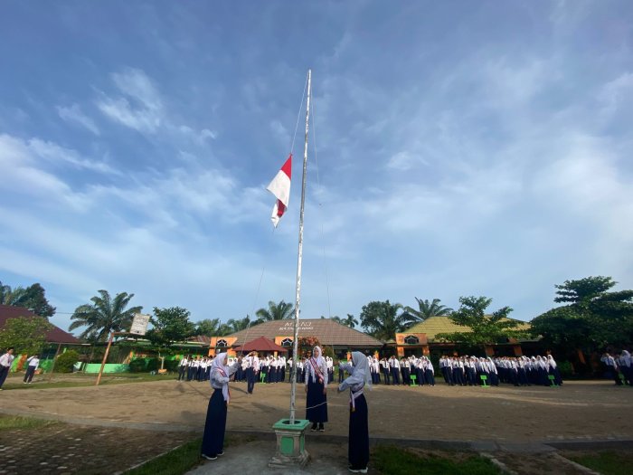 Momentum Hardiknas, MTsN 3 Batang Hari Teguhkan Komitmen Pendidikan Berkualitas Momentum Hardiknas, MTsN 3 Batang Hari Teguhkan Komitmen Pendidikan Berkualitas