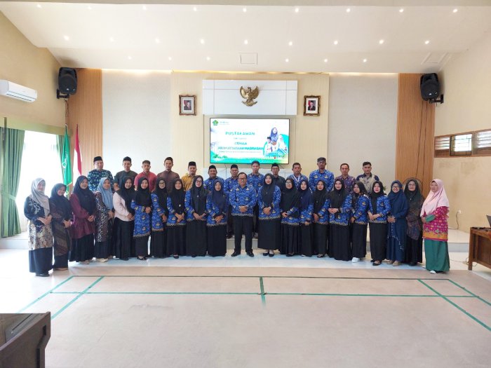 Kepala Perpustakaan MTsN 3 Batang Hari Ikuti Rakor Pustakawan Bersama Pustakawan Kemenag Batang Hari