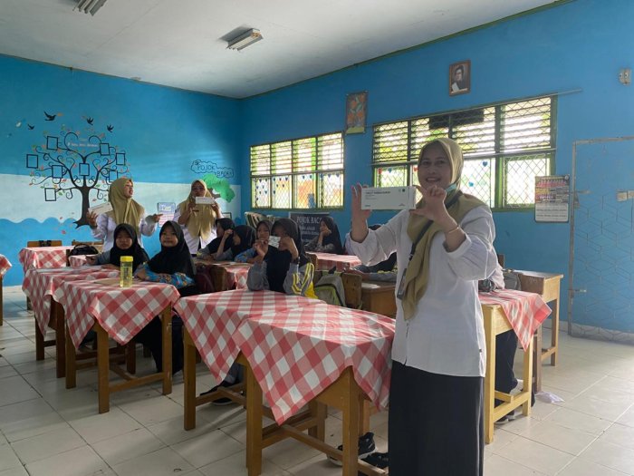 Puskesmas Tenam Salurkan Tablet Tambah Darah untuk Siswi MTsN 3 Batang Hari