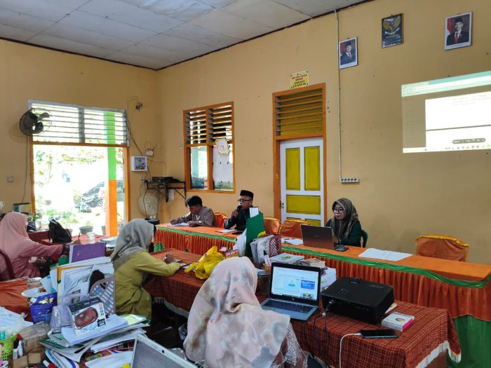 Perkuat Sinergi, MTsN 3 Batang Hari Gelar Rapat Awal Semester