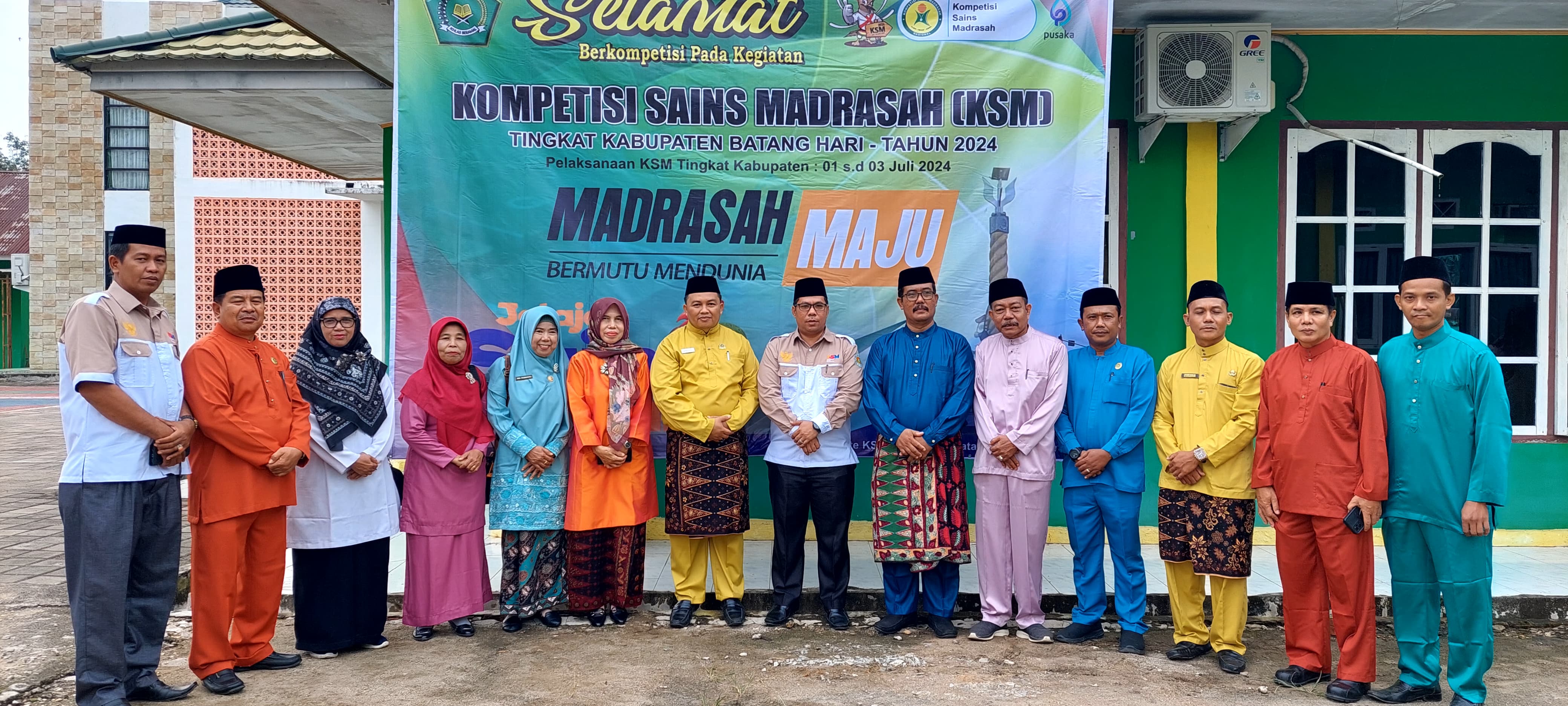 Dihadiri Seluruh Kepala Madrasah, Plh Kepala Kantor Kemenag Batang Hari Buka KSM Tingkat Kabupaten Batang Hari