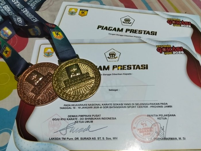 Siswi MTsN 3 Batang Hari Raih Prestasi Gemilang di Kejuaraan Nasional Karate GOKASI