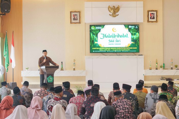 Perkuat Ukhuwah, MTsN 3 Batang Hari Hadiri Halal Bihalal Kemenag