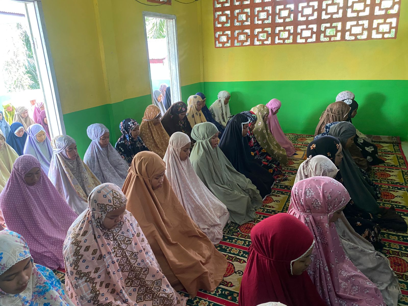 Pembiasaan Salat Zuhur Berjamaah MTsN 3 Batang Hari Memupuk Keimanan Meningkatkan Kedisiplinan Siswa